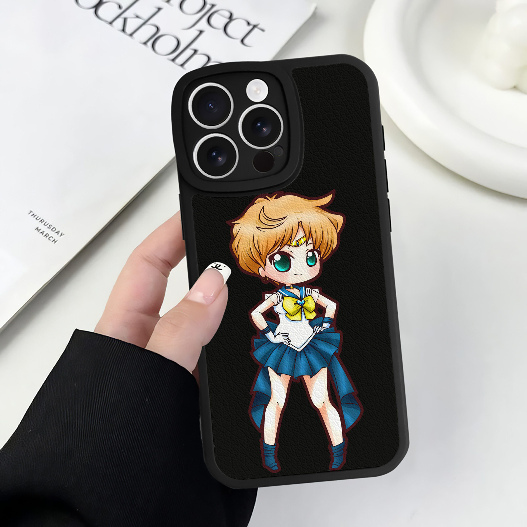 （画像用） 美少女戦士セーラームーン 天王はるか Sailor Moon Tenoh Haruka 【iPhone 16シリーズ対応】シリコンスマホケース（レザー調） 材質：シリコン